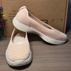 NEW!!! Keds BlissWalk Knit Slip-on Pink Shoes – Size: 8 Wide (Women’s)